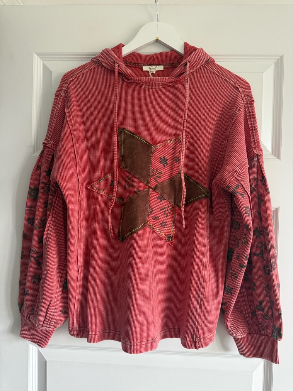Easel Mineral Wash Patchwork Boho Pinwheel Star Patch Hoodie NWT - Picture 3 of 11